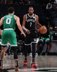 开云电子-季后赛首胜纳什苦瓜脸 纯天赋碾压篮网赢得不漂亮