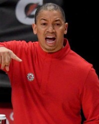 开云电子-【观察】快艇为愚蠢买单！自己选的路 含着泪走完吧！