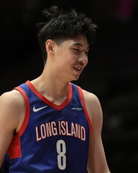 开云体育app-崔永熙：职业运动员都很能睡觉 想问詹姆斯如何瞬间冷静下来入睡